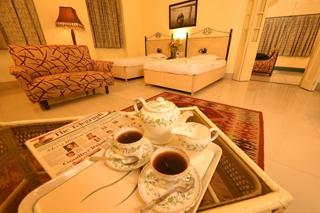 Chowdhury'S Guest House Kolkata Exterior photo